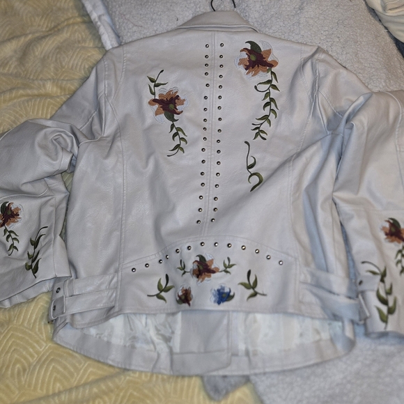 Jacket, Embroidered - Picture 2 of 5